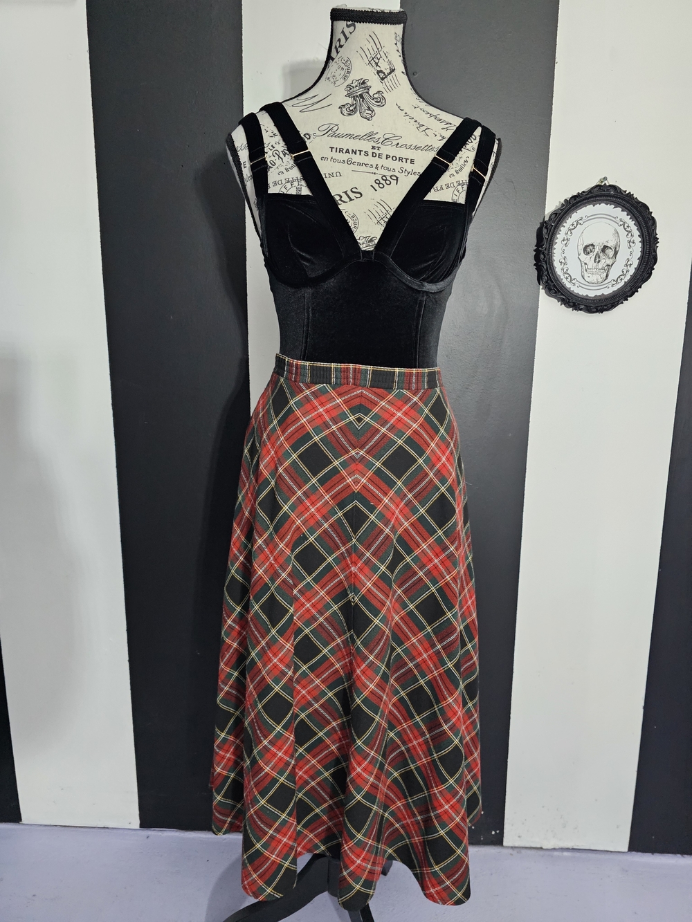 Vintage Red & Green Tartan Midi Skirt - Picture 2 of 5
